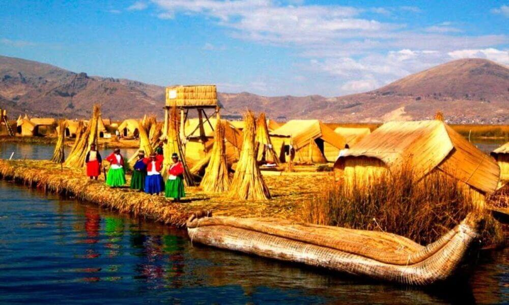 Tour de día completo a las islas de los Uros y Taquile 